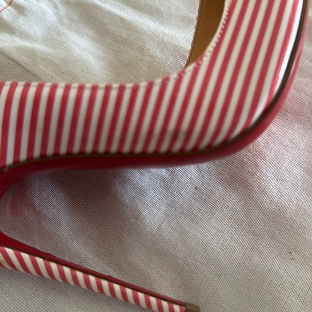 New Christian Louboutin 120 heel pump in Bianca smoothie color with scuffs - Picture 9 of 13